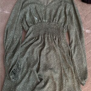 Elegant Green Long Sleeve Dress. Never Worn.